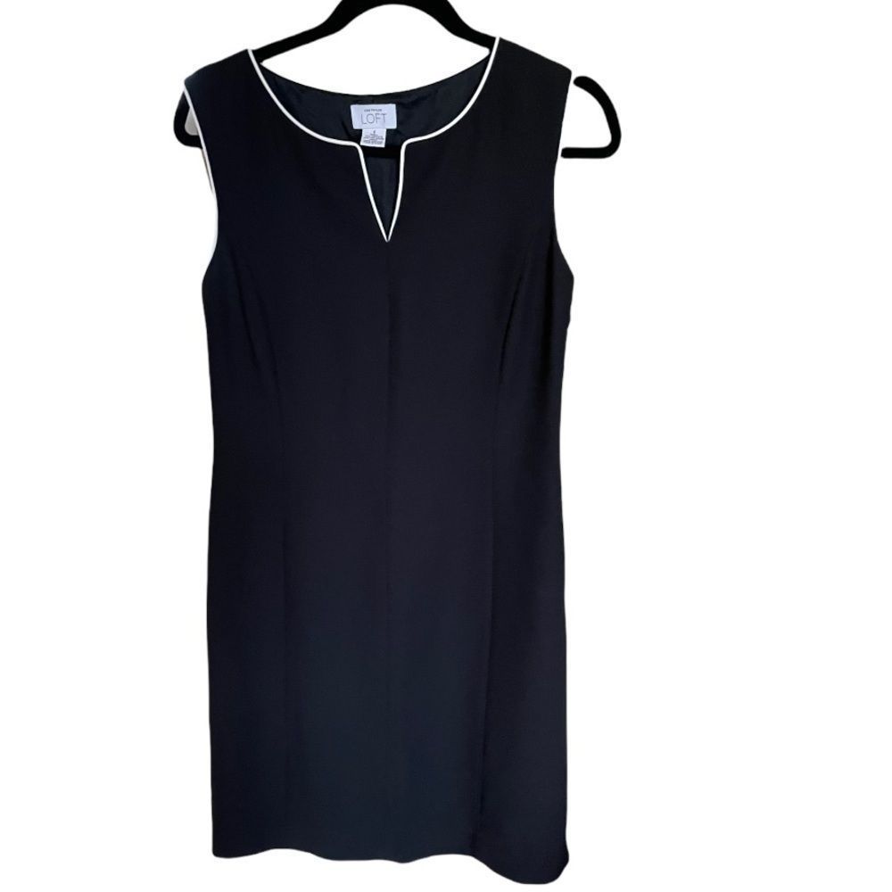 Loft Back Shift Dress with White Piping, Size 6